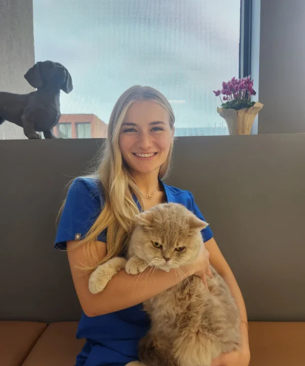 Laura Registered Veterinary Technician